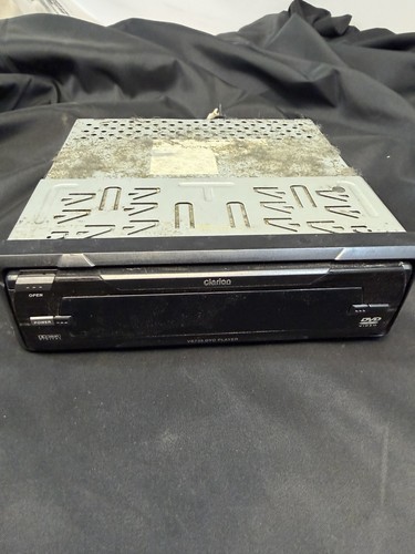 Clarion vs735 dash dvd - clarion, in-dash